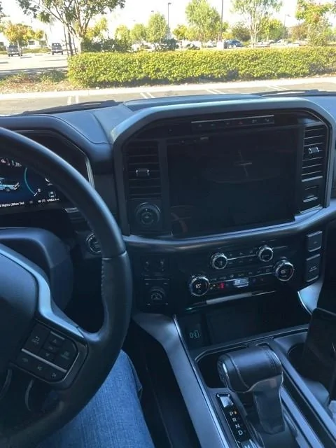 Ford F-150 12 inch screen flicker on 2021 Platinum sync
