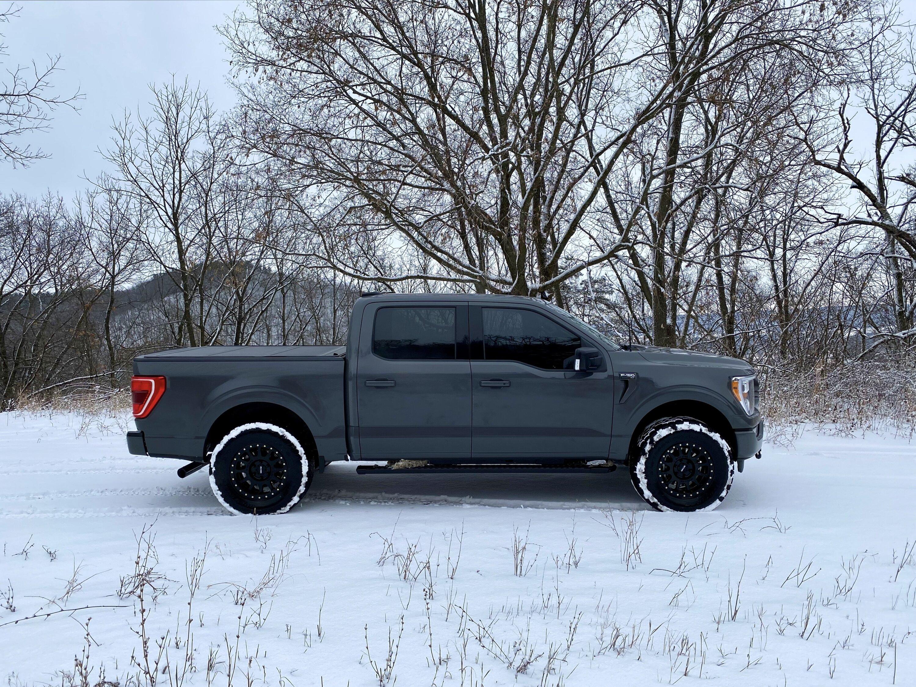 Ford F-150 XLT Sport 302a EcoBoost Looking Pretty Nifty T4