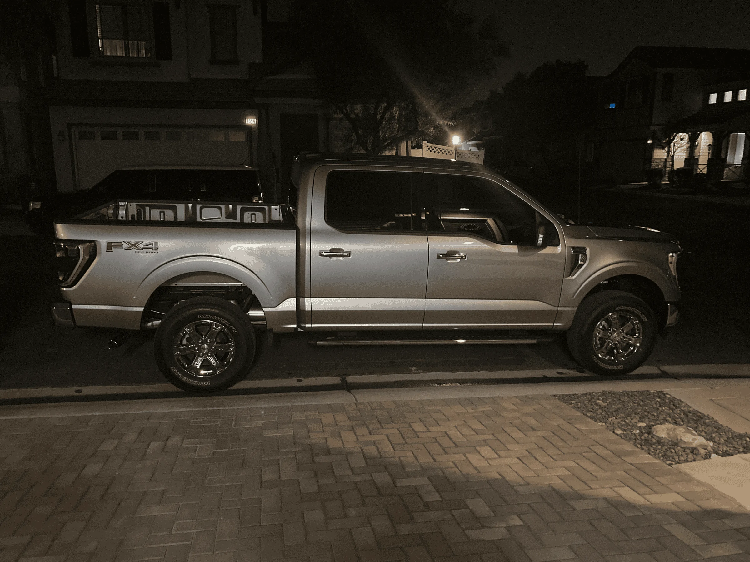 Ford F-150 Factory rake tempImage1W5QQL