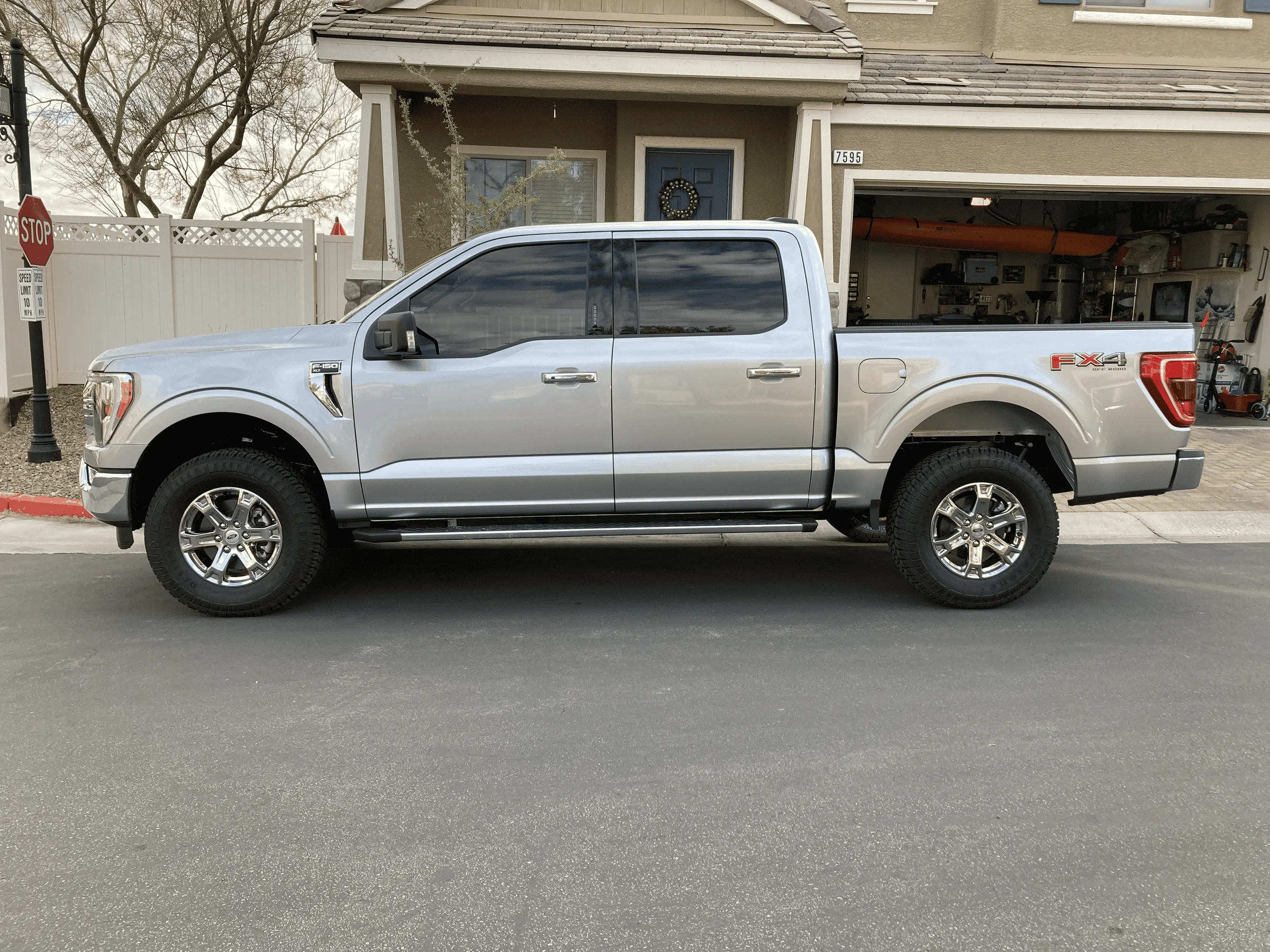 Ford F-150 ICONIC SILVER F-150 (2021+) Club tempImage3kqoJc