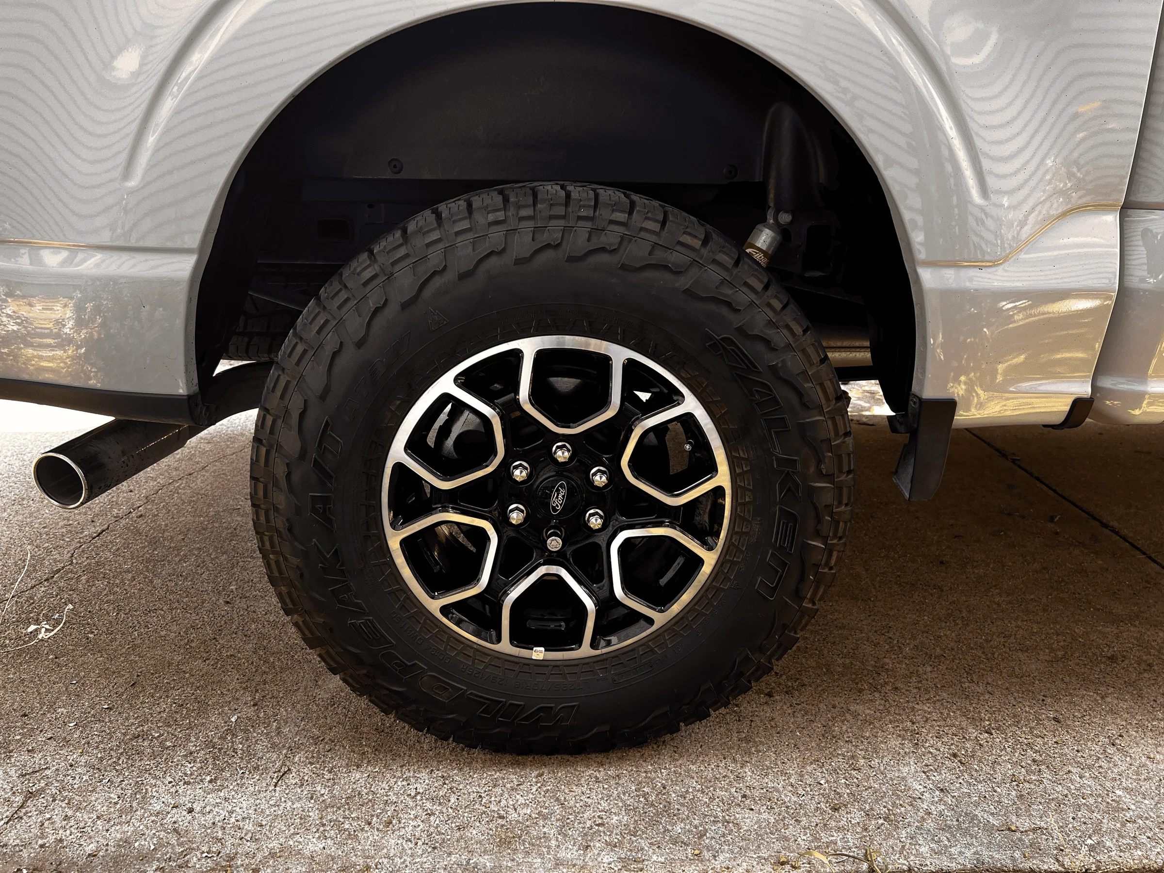 Ford F-150 2021 Space White XLT | 5.0L V8 tempImageKBpVq3