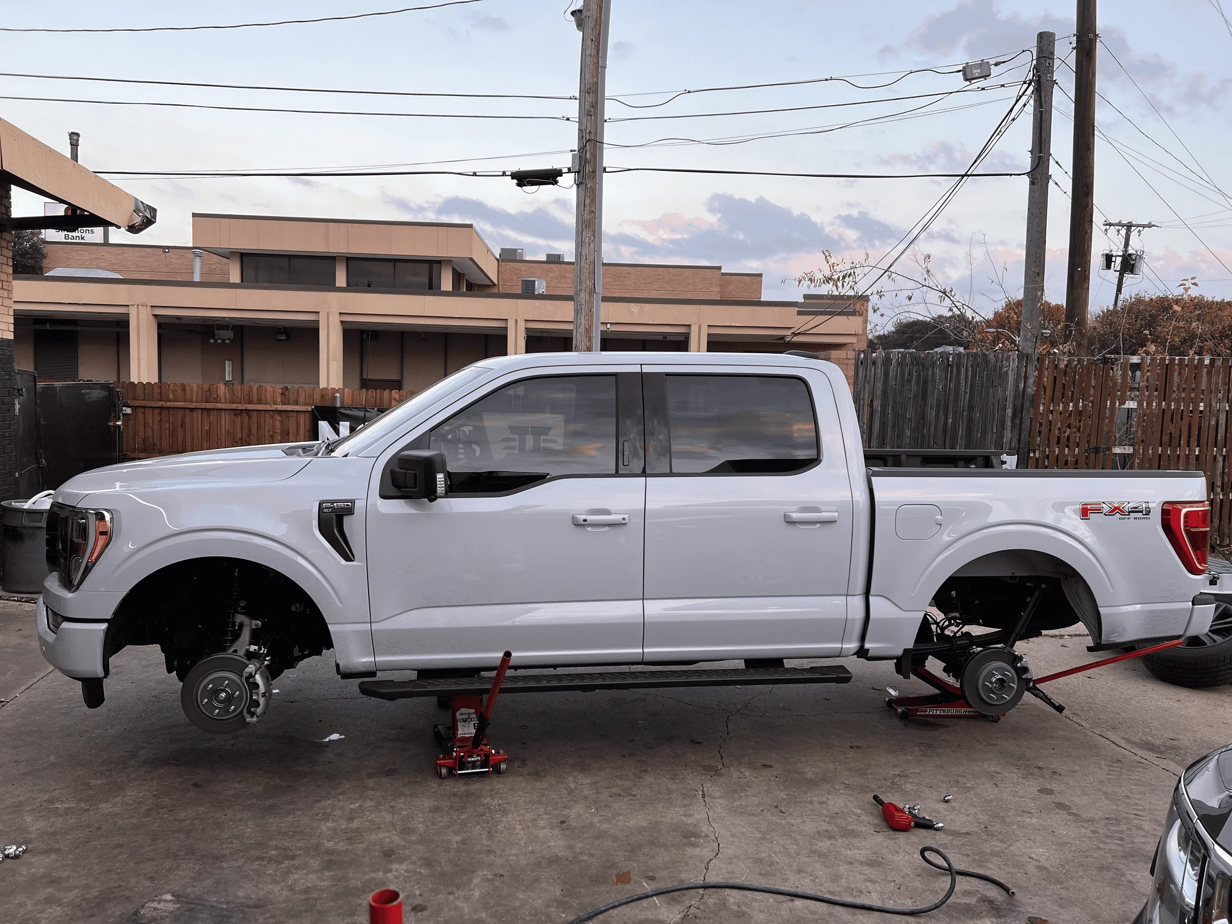 Ford F-150 2021 Space White XLT | 5.0L V8 tempImagePyNOLx