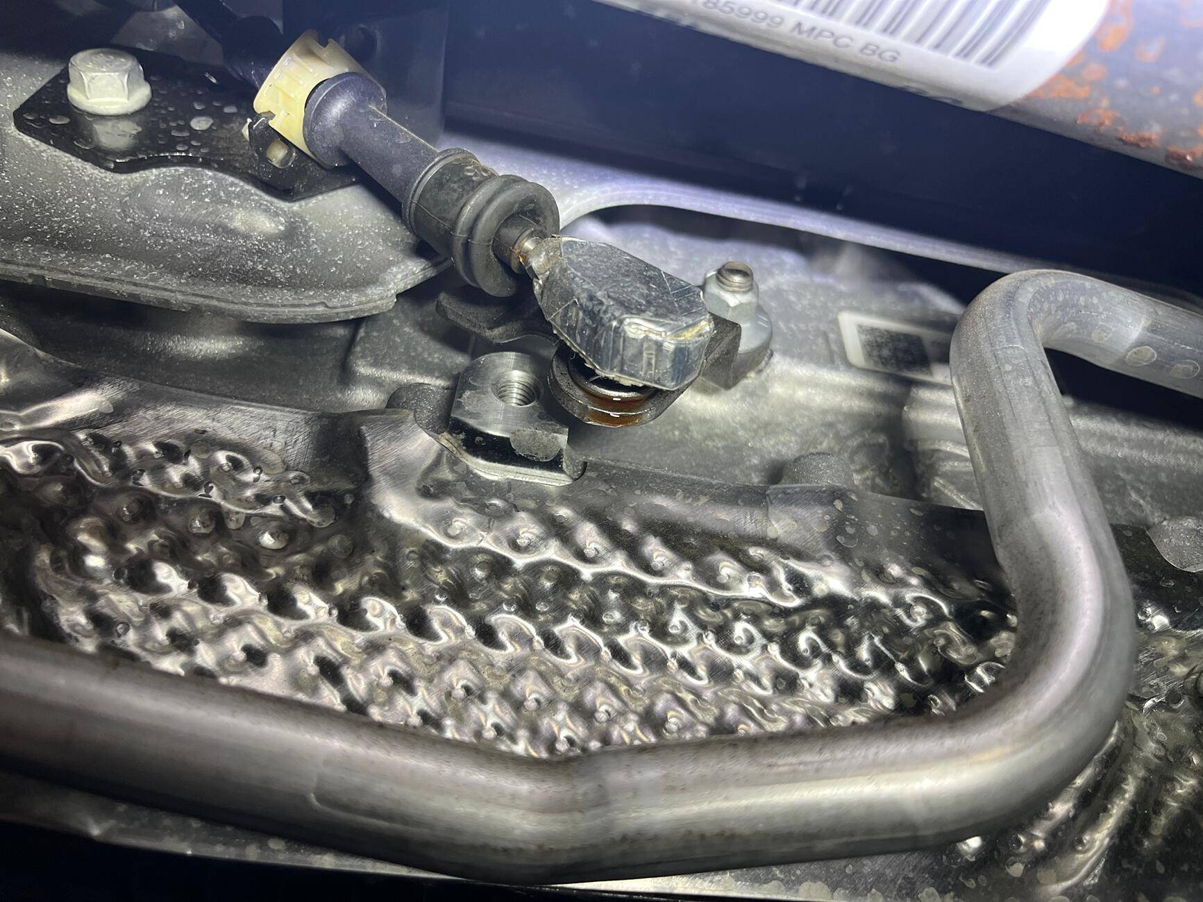 Ford F-150 2022 Transmission Oil Leak tempImagez7IFWi