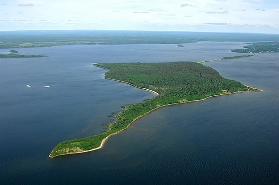 Ford F-150 Anyone regret choosing the tow mirrors. the-island-of-sir-winston