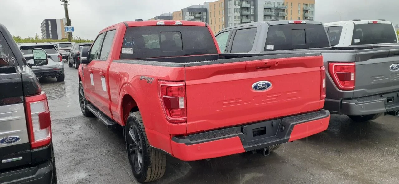 Ford F-150 4/4/22 Build Week Group thumbnail_20220519_155013