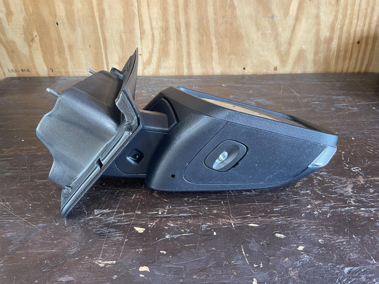 Ford F-150 2021/2022 XLT Driver & Passenger Side Mirrors thumbnail_IMG_9805