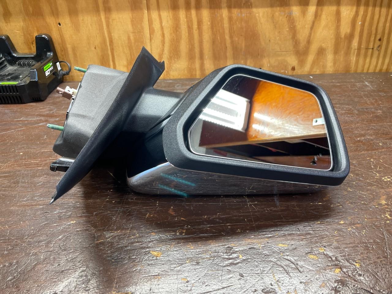 Ford F-150 Power Fold Chrome Mirror Pair thumbnail_IMG_9985