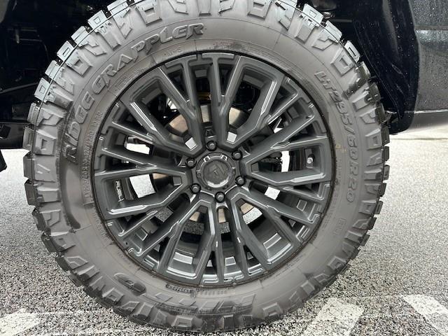 Ford F-150 Tire pressure for bigger tires? Tire