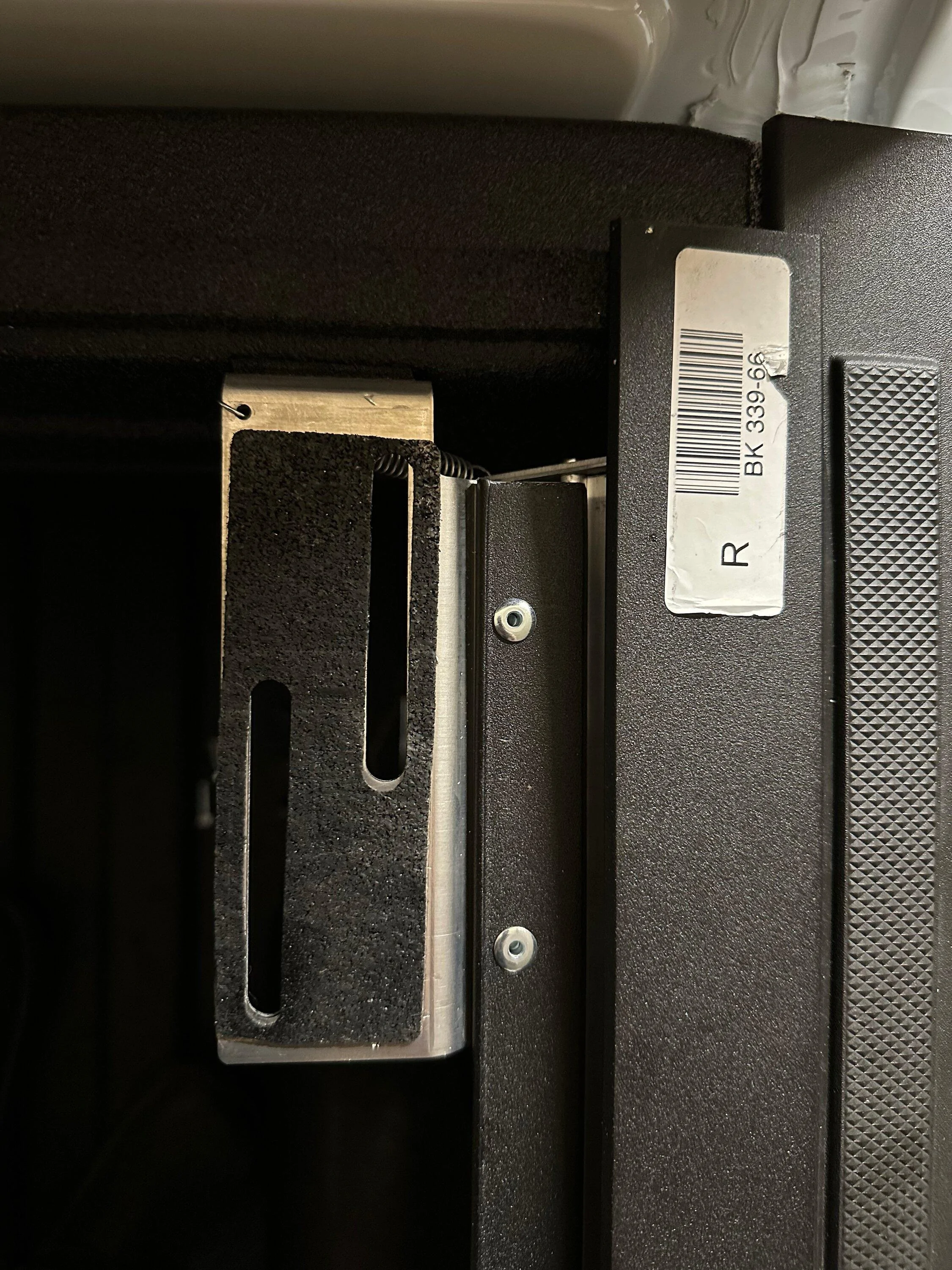 Ford F-150 BAK Revolver X4s Cover Install top rail