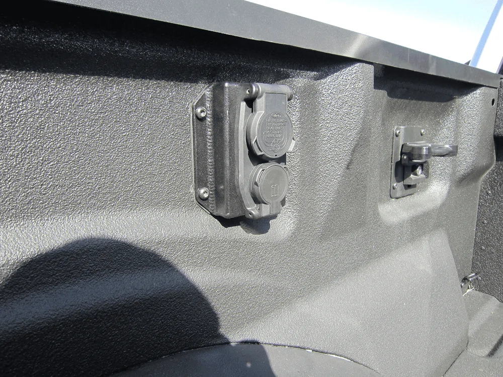 Ford F-150 Any update on a Trailer TPMS system? TRUCK 06 - BEDISDE 7-12 PIN SOCKET 01