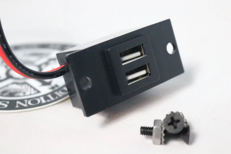 Ford F-150 Bulletpoint tray mount for adding USB hub to upper dash tray UNADJUSTEDNONRAW_thumb_6018_800x