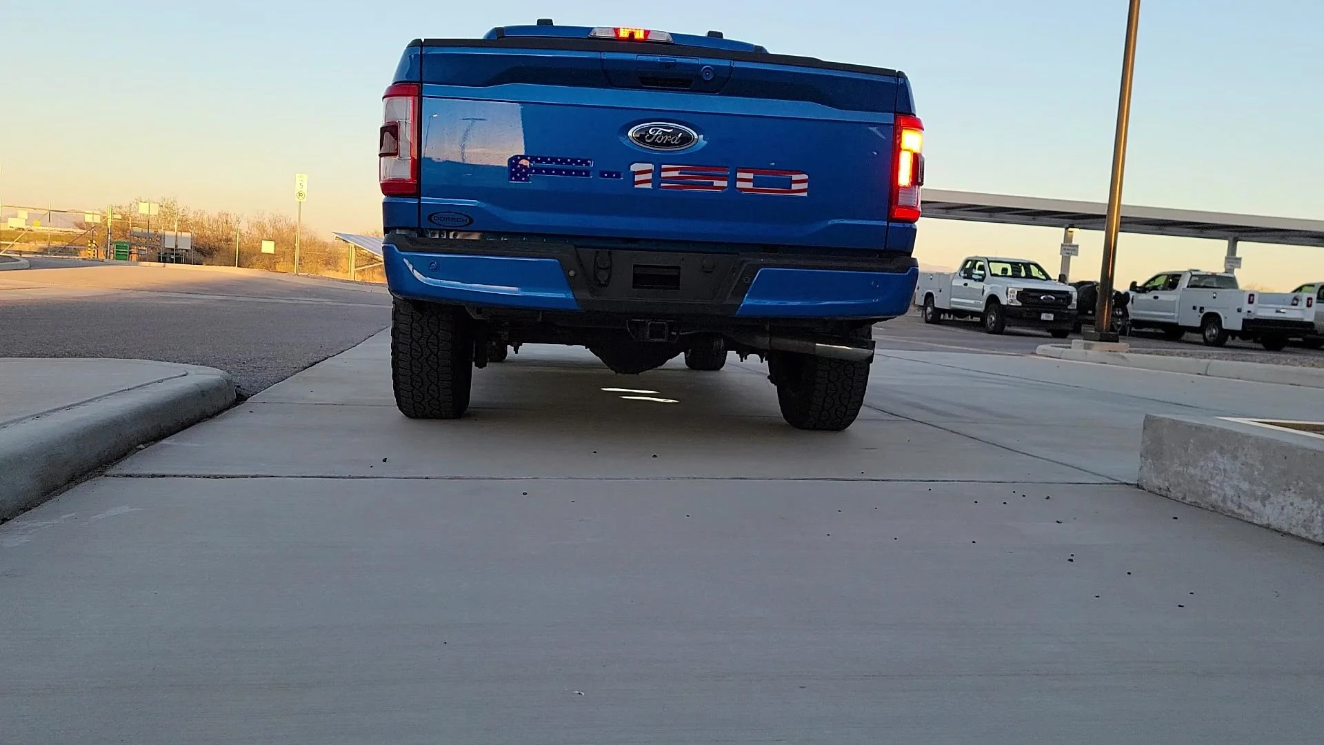 Ford F-150 2021 Tail light issue, need help. VideoCapture_20230202-174403