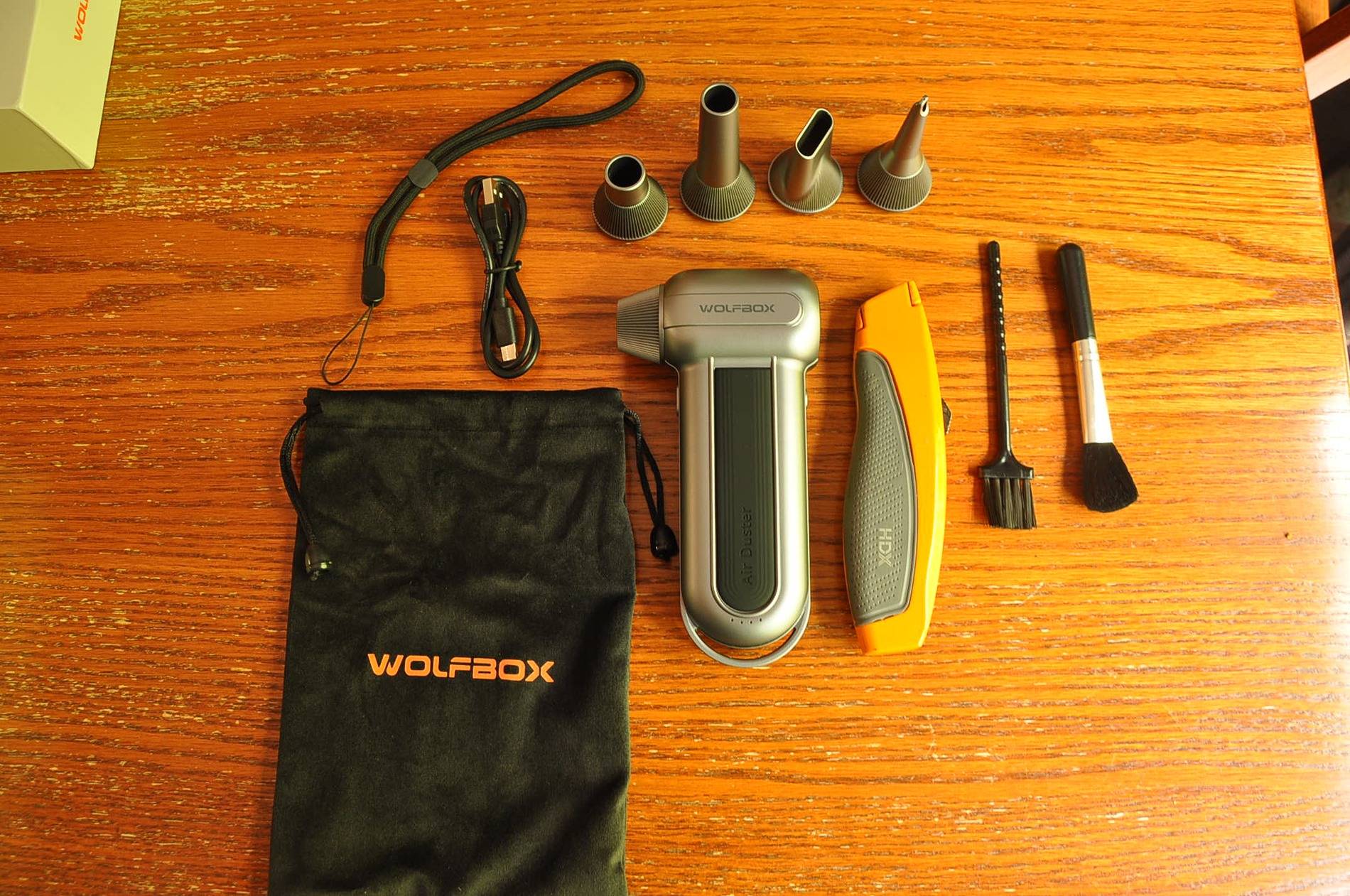 Ford F-150 Wolfbox - MegaFlow 100 Hand Blower WB2.JPG