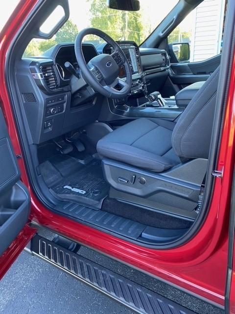 Ford F-150 3/31 XLT XLT4