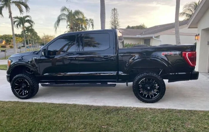 2021 F-150 on 3" Rough Country Lift Kit with 33x12.5x20