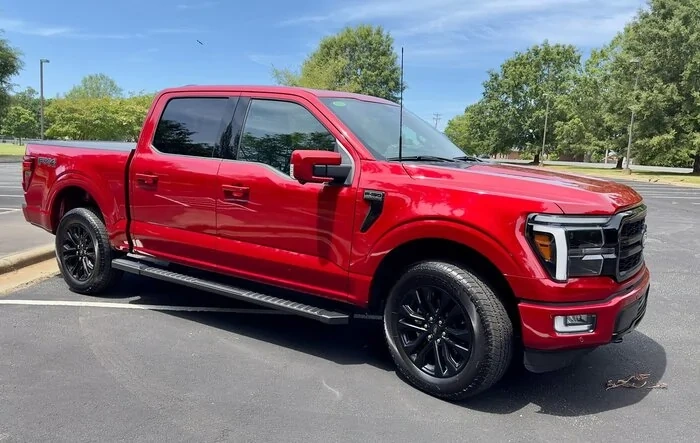 2024.5 F-150 v8 5.0 FX4 Rapid Red w/ BAP 502a