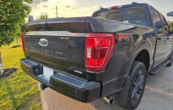 XLT Taillight Reflector Tint Install