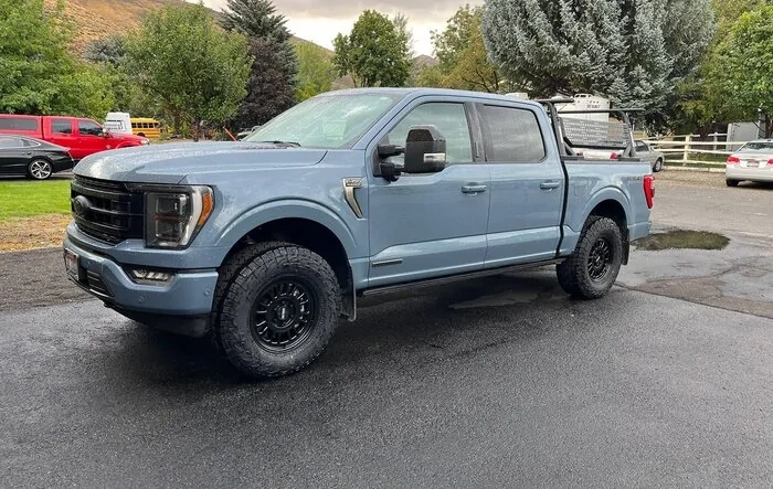 Leveled F150 Powerboost, on Fox 2.5 Performance Series, w/ 34” tires