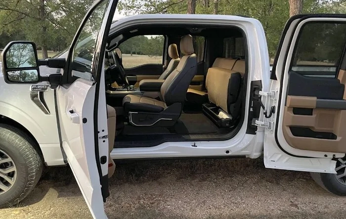SuperCrew vs. SuperCab comparison (specs & features)