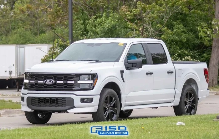 F-150 Lobo fully revealed!