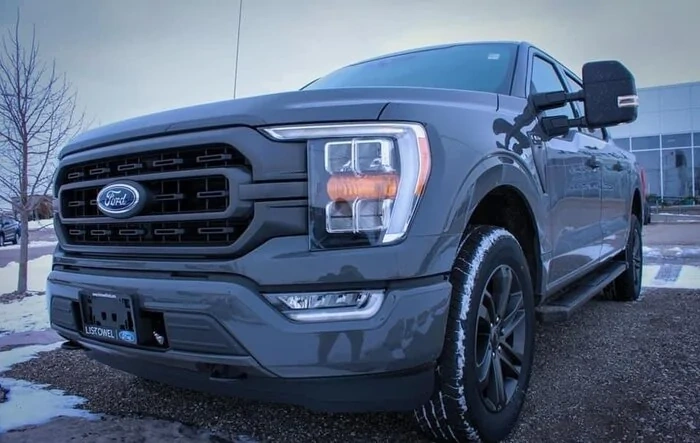 2021 F-150 with Tow Mirrors